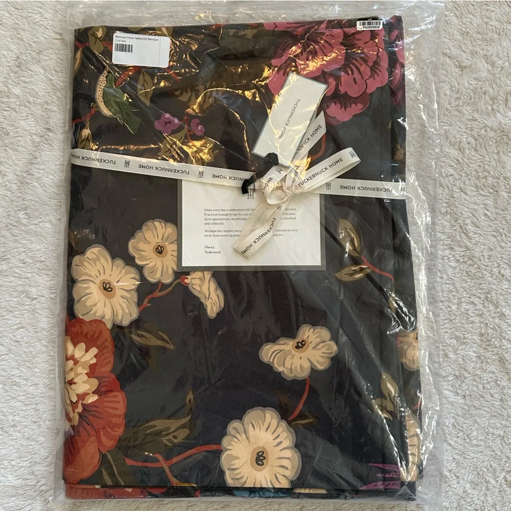 TUCKERNUCK HOME Baroque Floral Tablecloth NWT